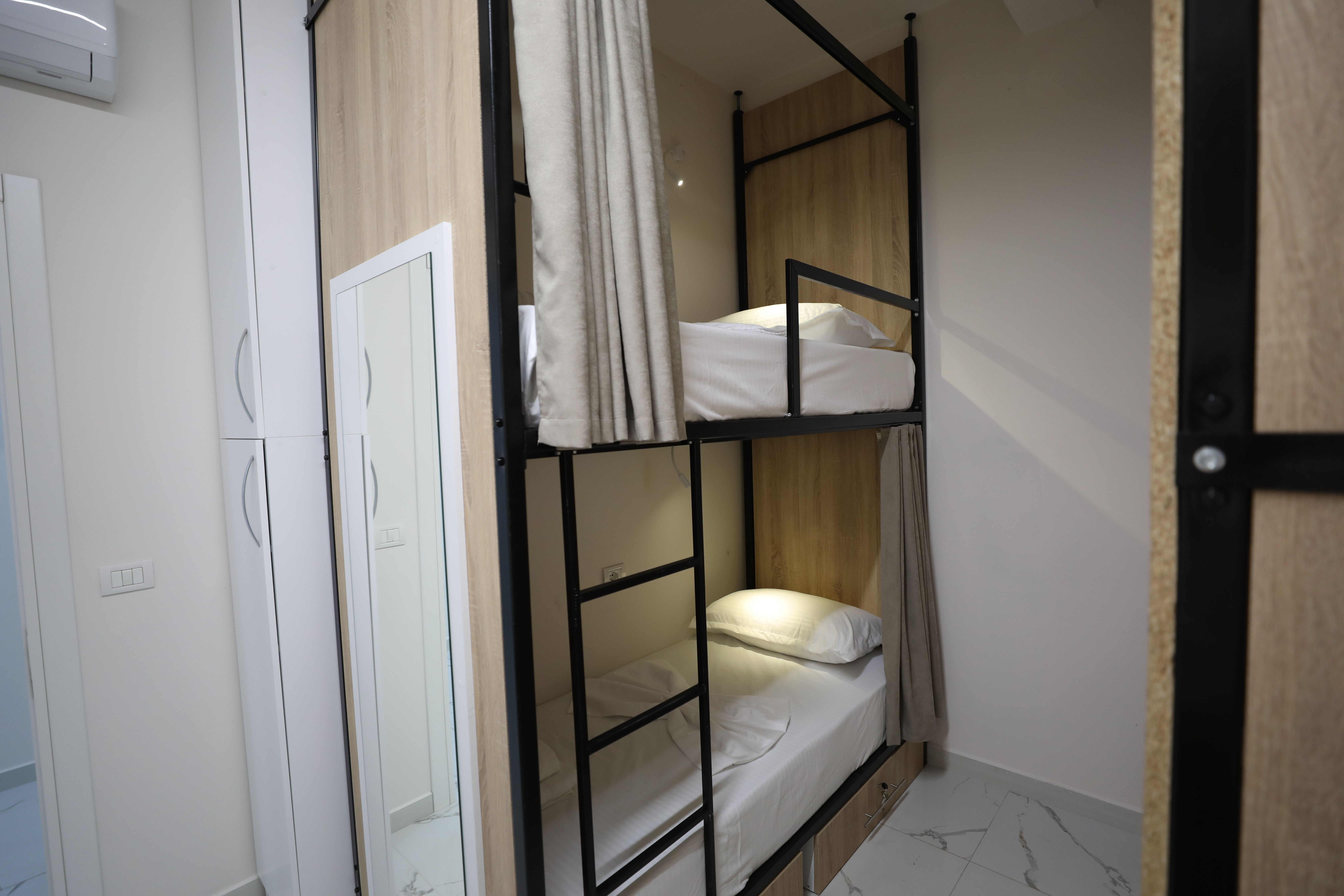 Deluxe Room 1